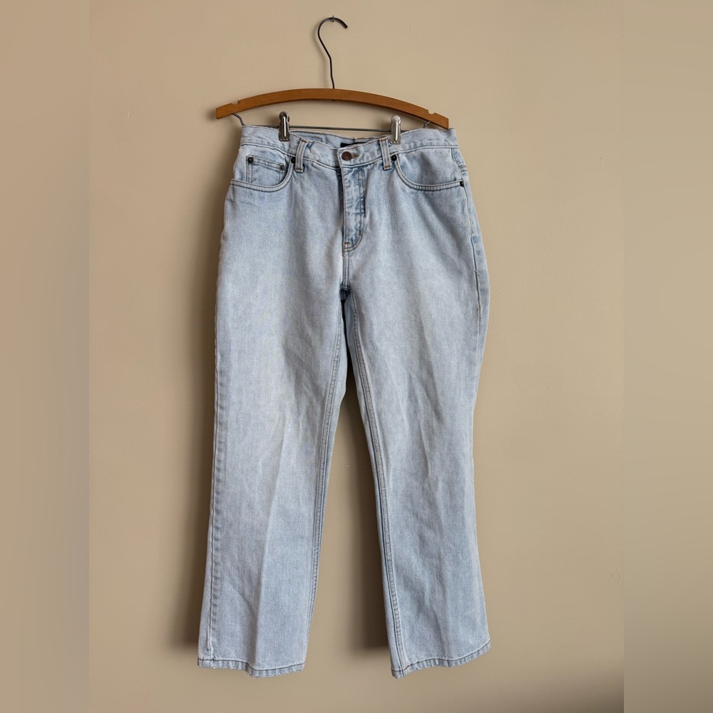 Vintage 1990s Bill Blass Perfect Fit Light Wash Jeans size 6P 100% cotton